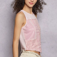 Pink ribbed cropped tank top with round neck and lace patch panel