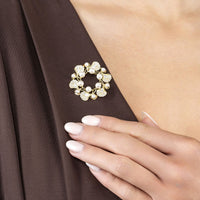 Ginkgo Leaf And Pearl Wreath Brooch Gold-1