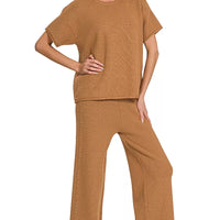 Deep camel viscose short-sleeve round-neck top with matching wide-leg pants