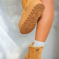Platform Chelsea Boots in Beige with Faux Fur Lining