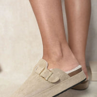 Platform Clogs in Beige with Faux Fur Lining