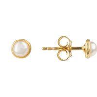 Gold-tone round pearl stud earring showing post back
