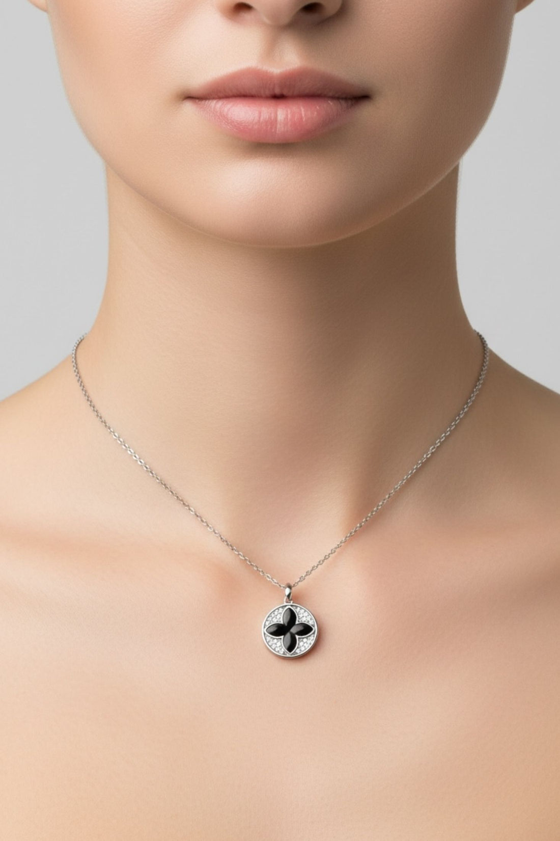 Florentine Clover Necklace Silver-1