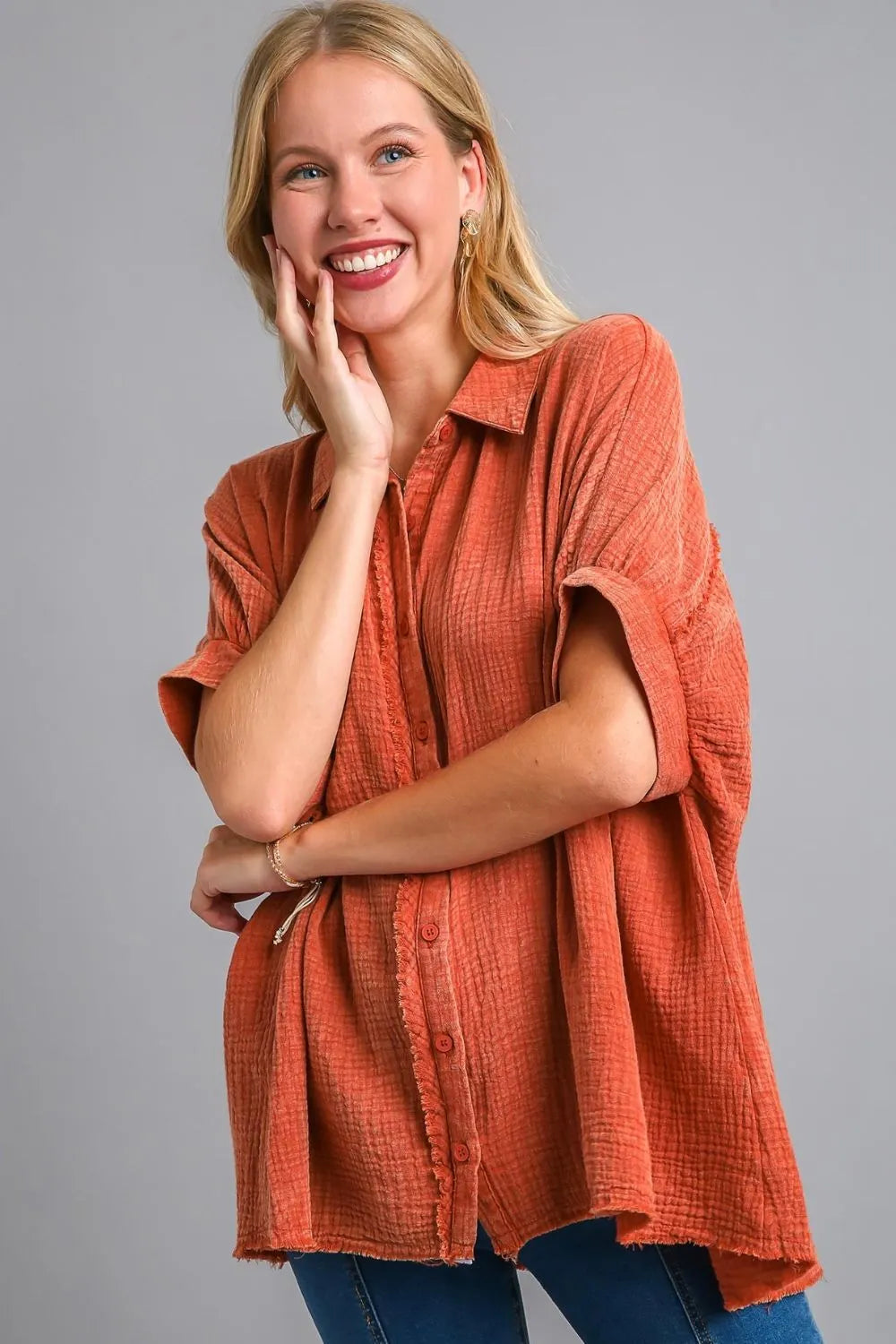 Orange-red plus size gauze button-down shirt with collar and chest buttons