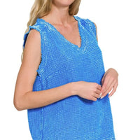 Acid-washed blue double gauze V-neck tank with raw-edge armholes