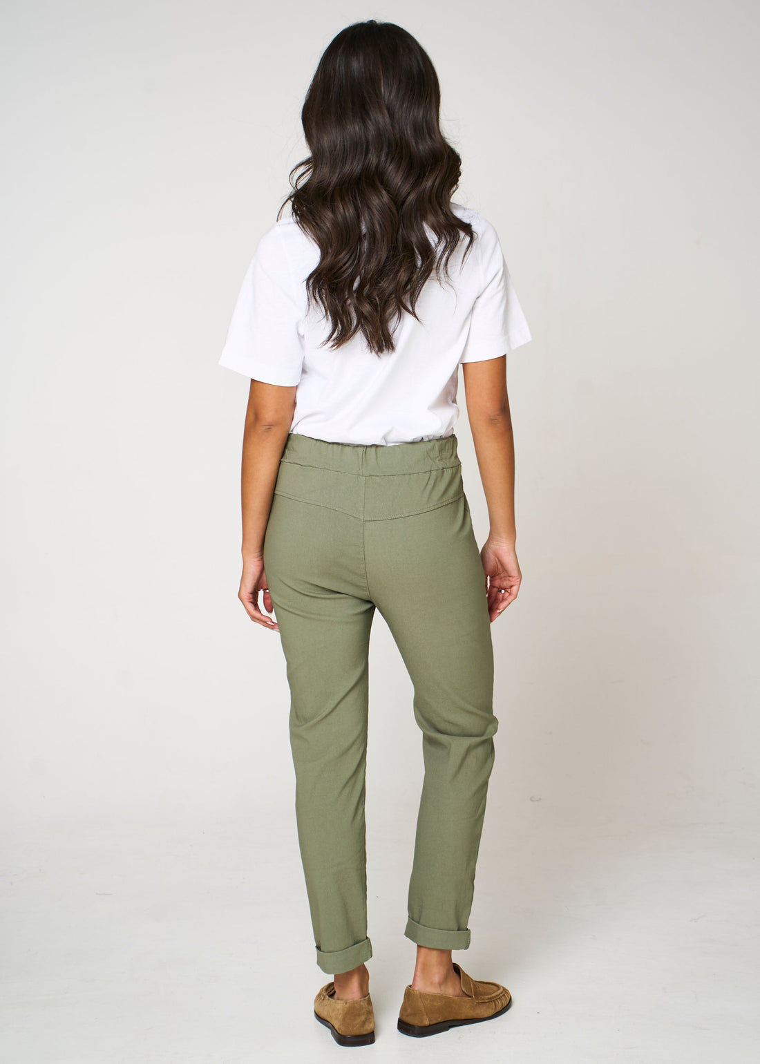 Stretch drawstring trousers, olive-khaki with side pockets, tapered fit and ankle cuffs