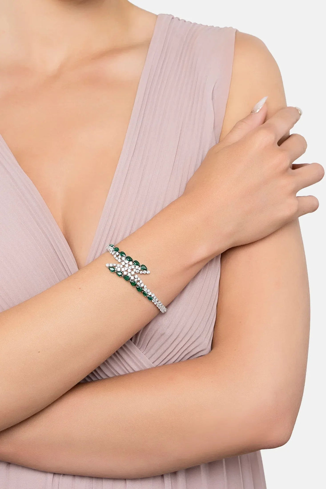 Baroness Tennis Bracelet Emerald Silver-1