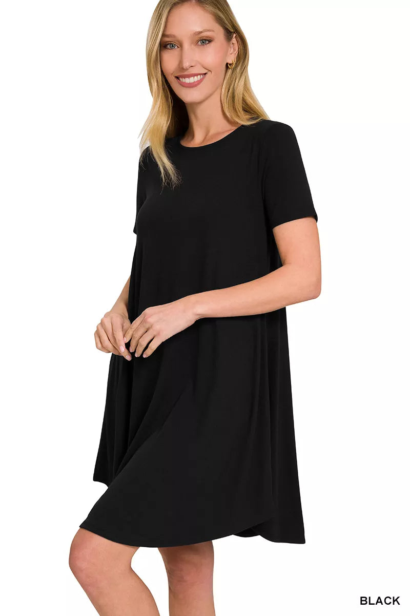 Black short-sleeve A-line dress with round neck and side pockets, above-knee length
