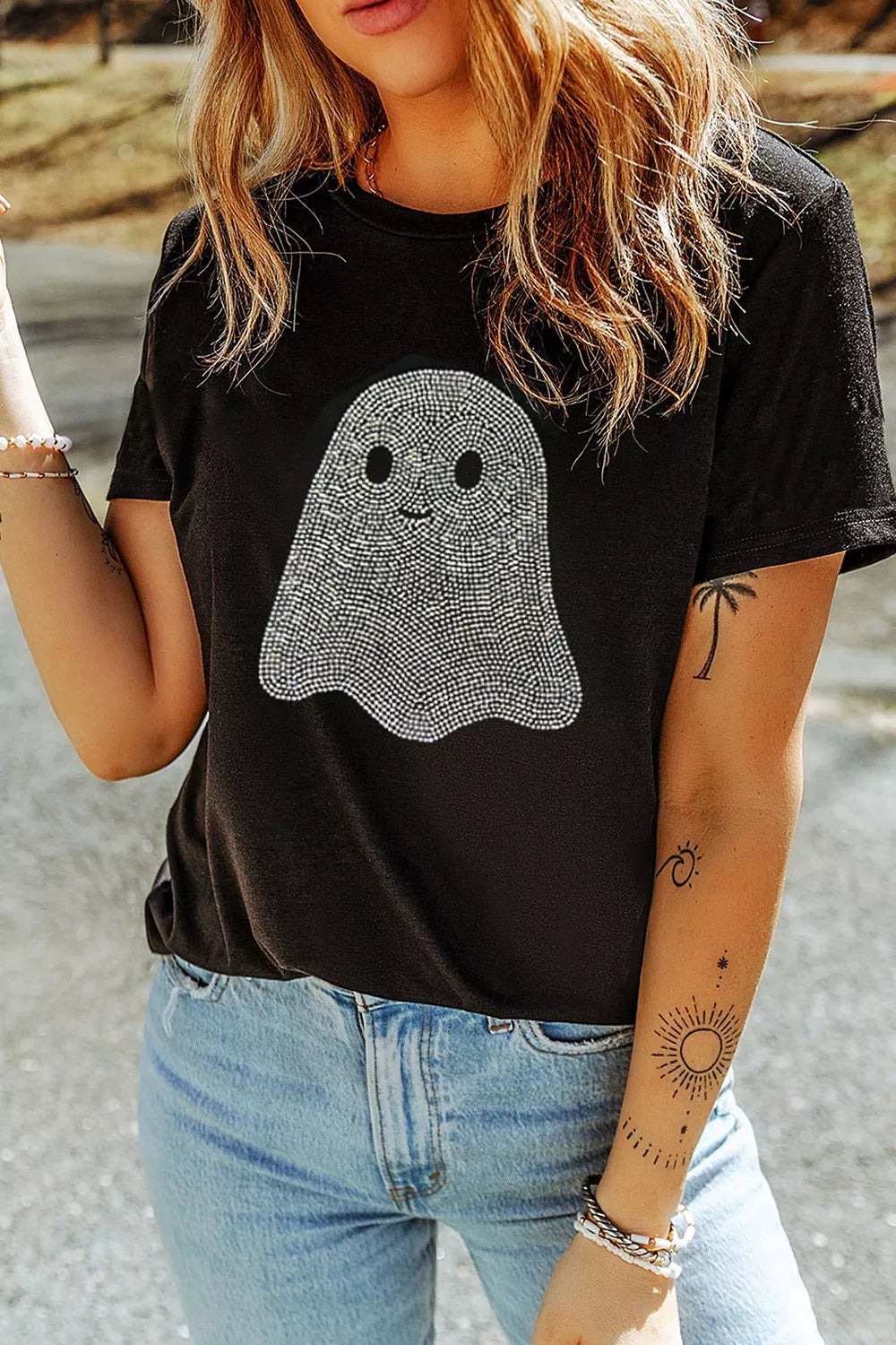 Black rhinestone ghost graphic round-neck T-shirt with short sleeves