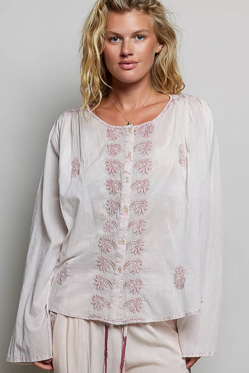 Embroidered gathered-shoulder long-sleeve shirt in off-white with blush floral embroidery