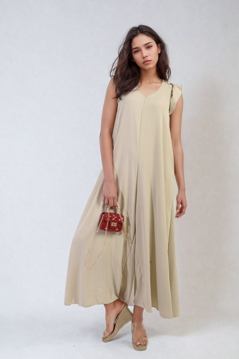 Wide-leg jumpsuit in light beige/cream with V-neck and sleeveless cut