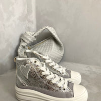 Kids high-top lace-up trainers in silver with heart applique and white lace trim