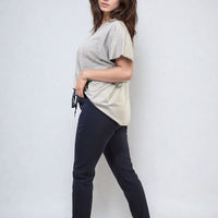 Drawstring tapered trousers in dark navy, side pockets, drawstring elastic waist