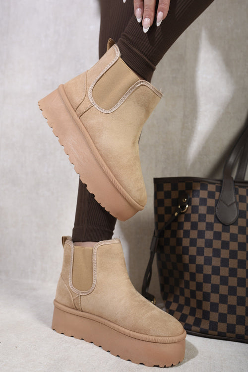 Platform Chelsea Boots in Beige with Faux Fur Lining