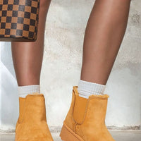 Platform Chelsea Boots in Beige with Faux Fur Lining