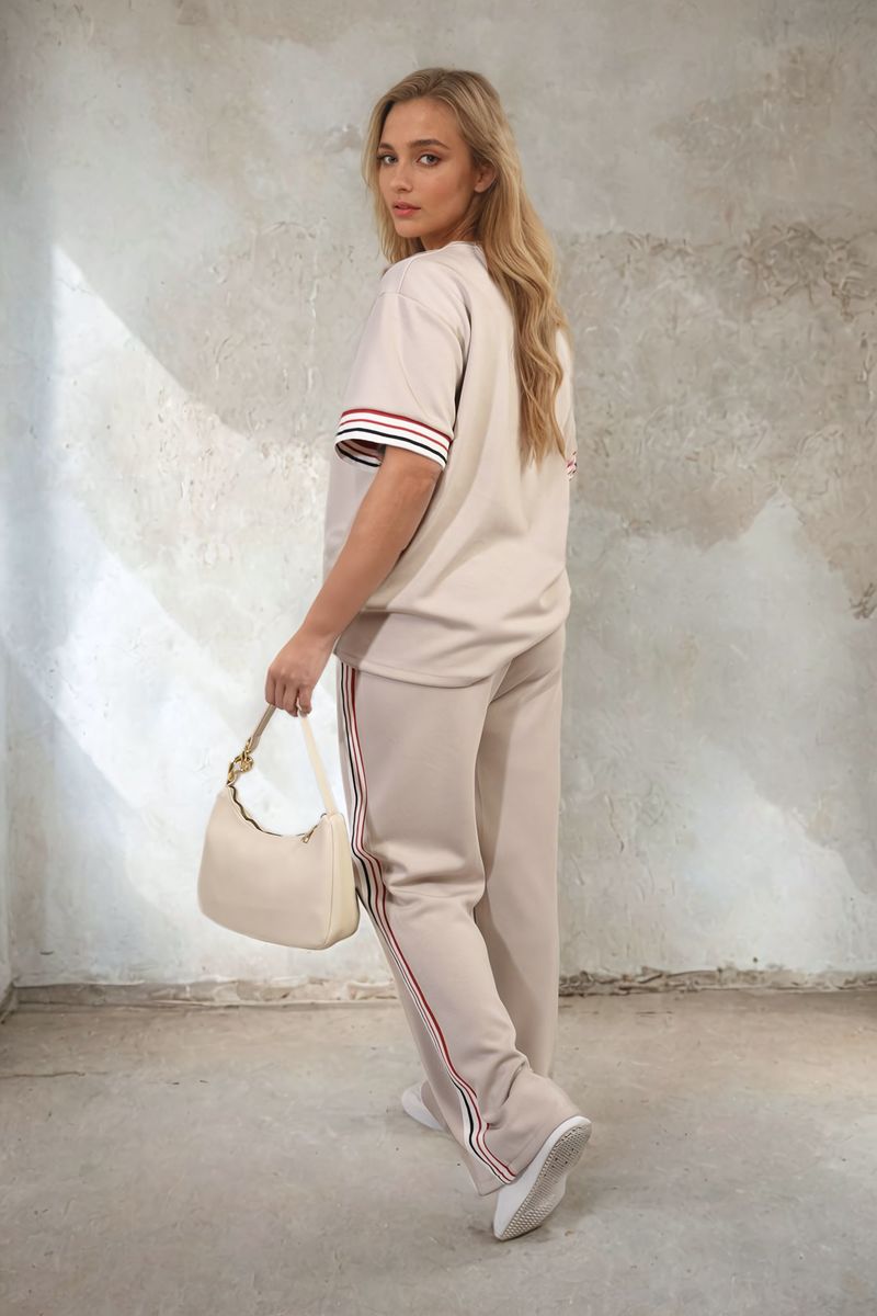 Light beige short-sleeve stripe top with drawstring wide-leg trousers