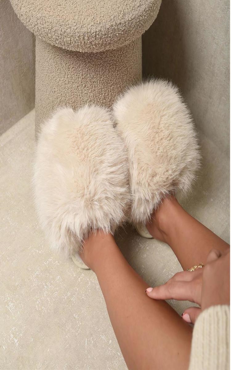 Faux Fur Slippers in Pink with Fluffy Uppers and Open Backs