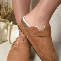 Platform Clogs in Beige with Faux Fur Lining