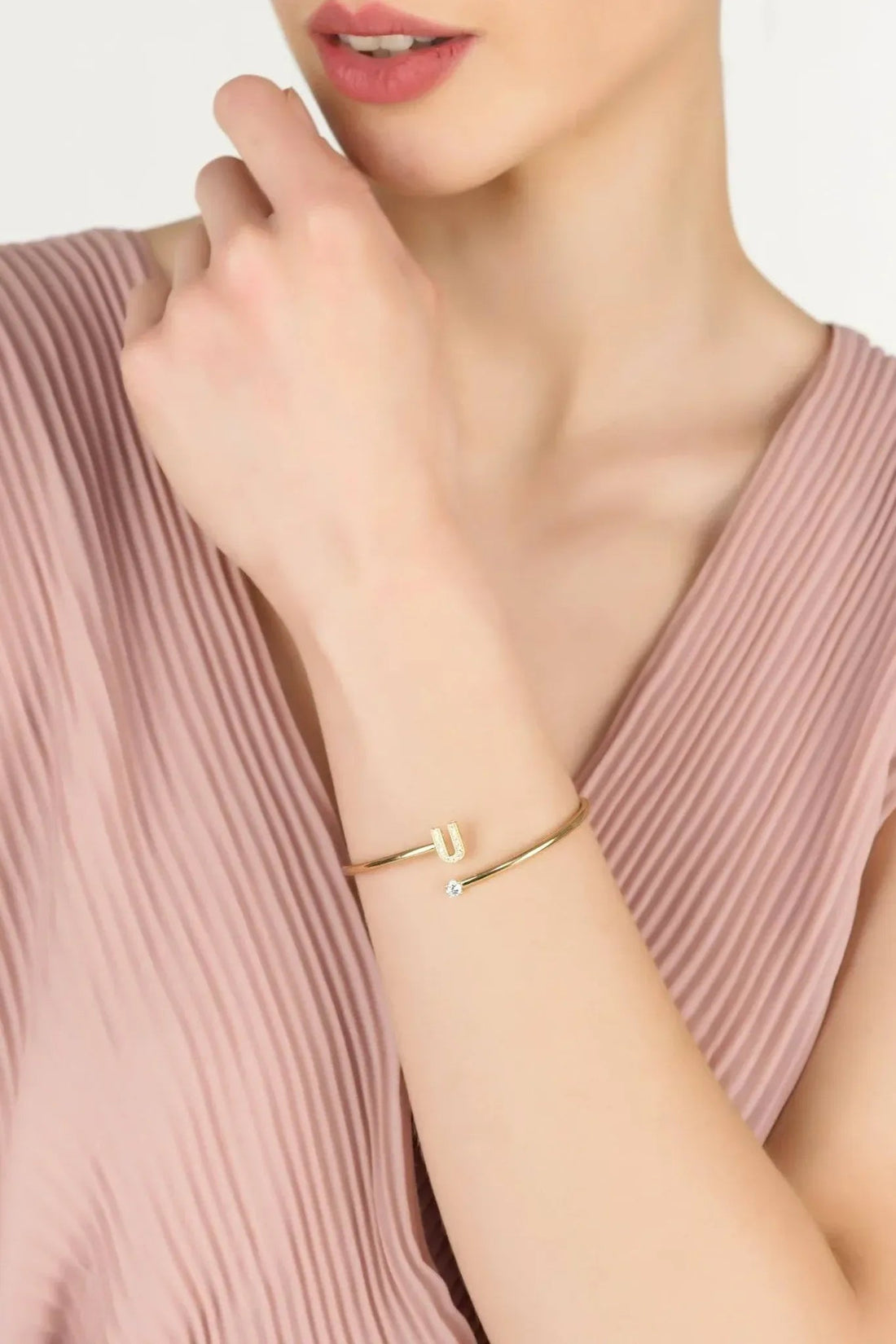 Initial Bangle Gold U-1